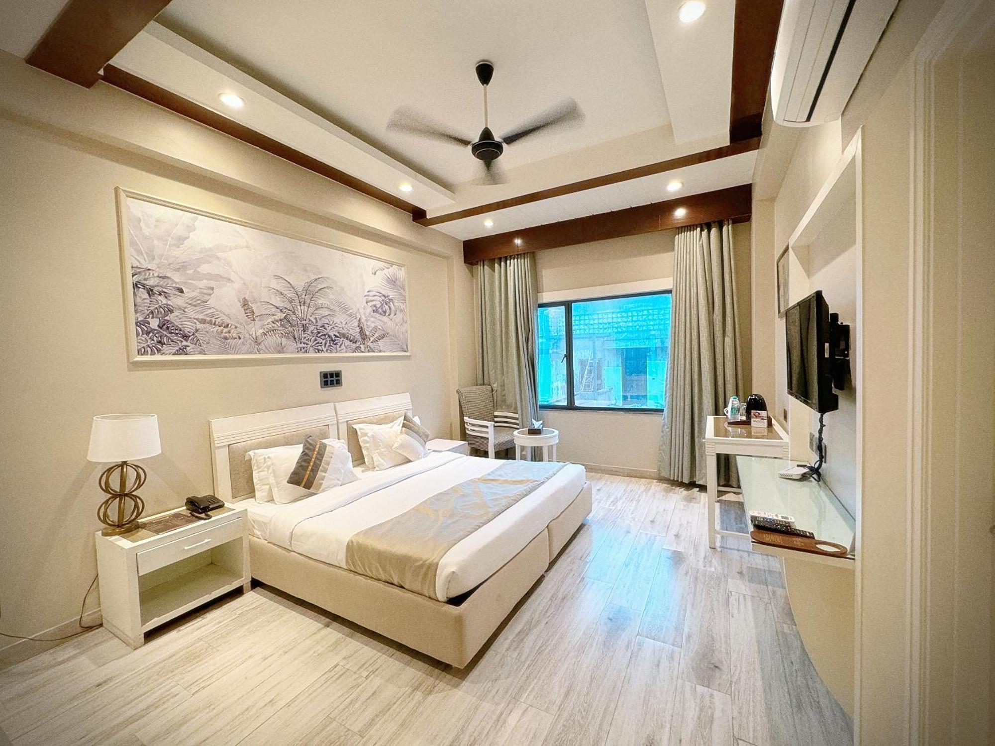 Skon Boutique By Orion Hotels Нью-Дели Экстерьер фото